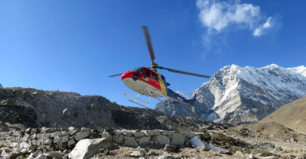 Helicopter Tour to Everest Base Camp – 4 Hours